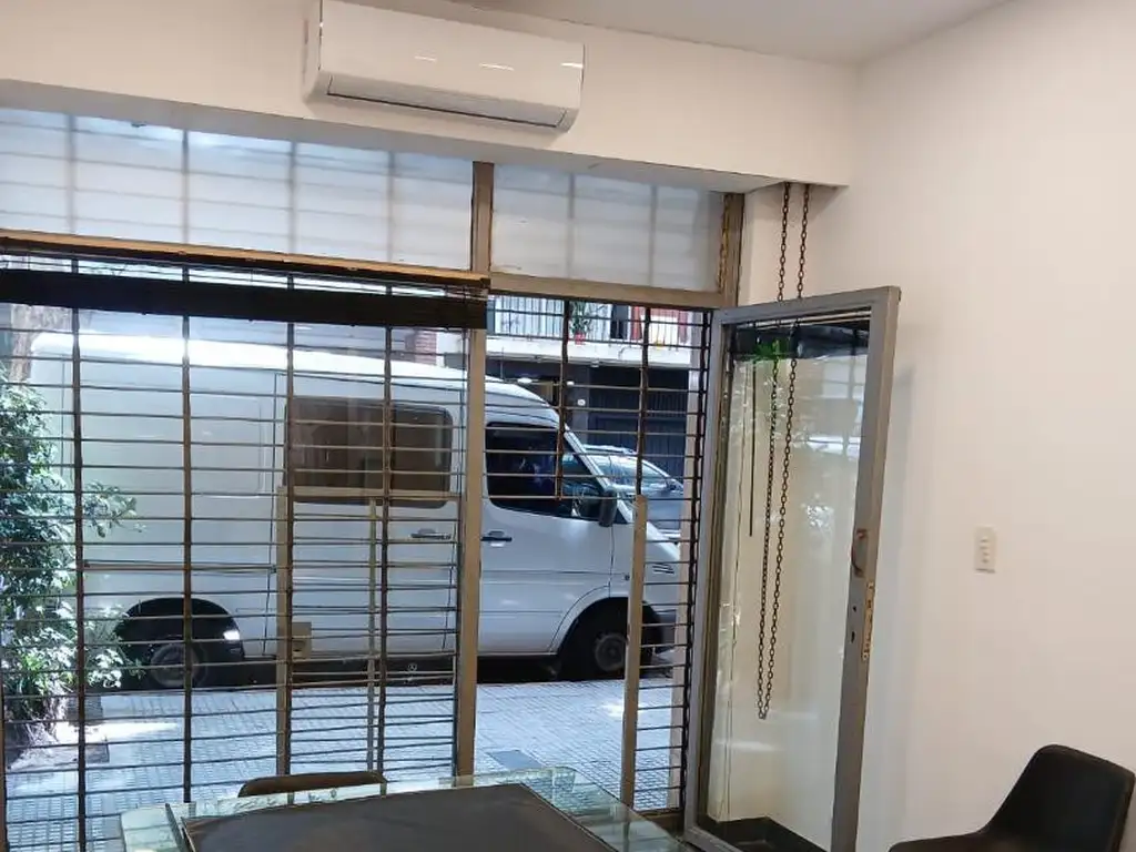 Foto de Local en venta en Belgrano C Impecable e imperdible..!!, imagen 2