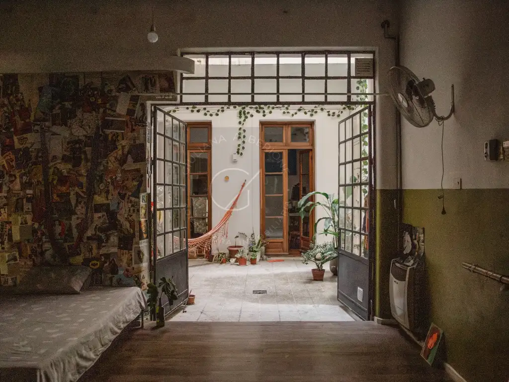 Foto de Hermoso PH en venta- 3 Ambientes- Zona Congreso, imagen 5