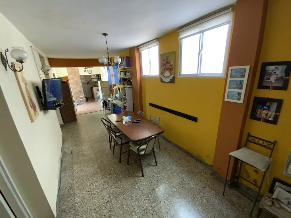 Foto de PH TIPO CASA 3 AMBIENTES PLANTA BAJA AL FRENTE CON COCHERA, imagen 1