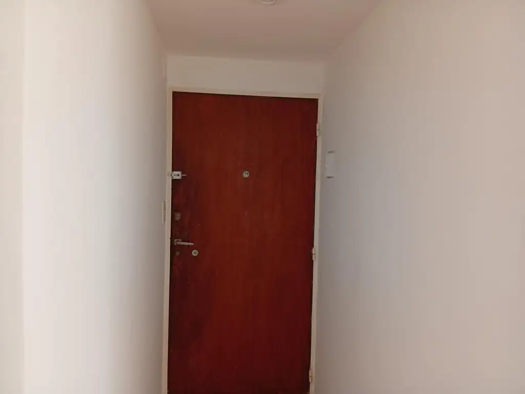 Foto de Recoleta 2 Amb. PB C/Patio. Apto Prof. venta con RENTA, imagen 1