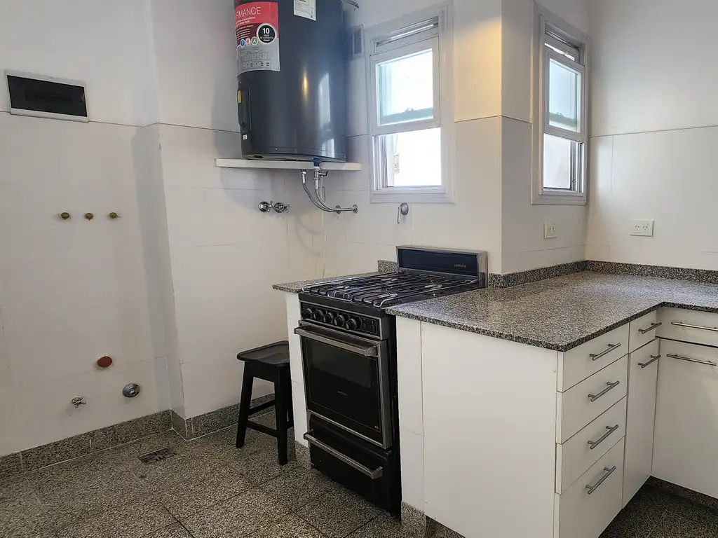 Foto de VENTA departamento dos dormitorios BALCON y COCHERA, imagen 4
