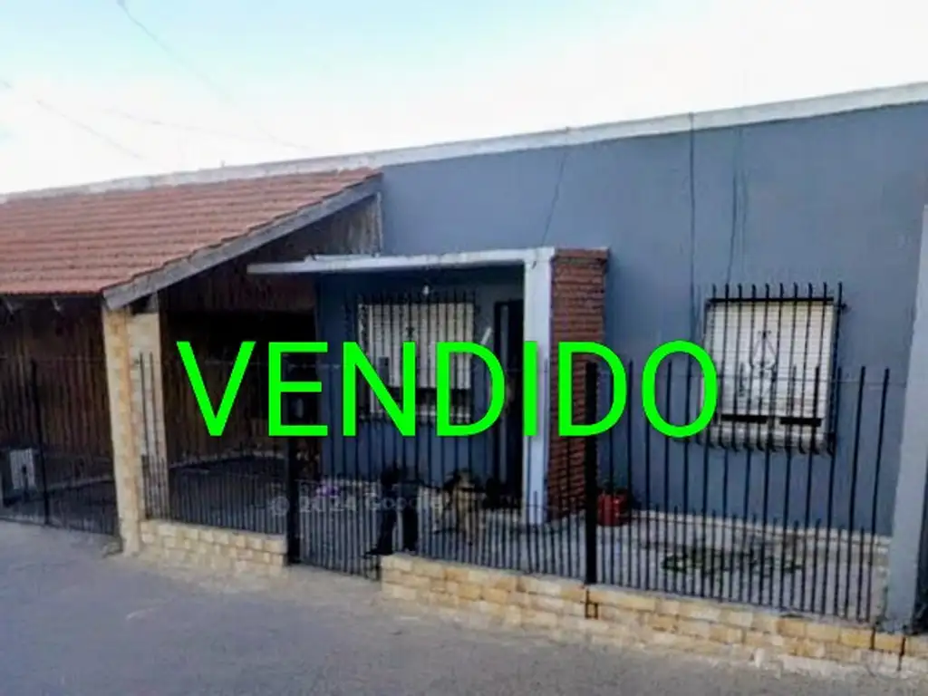 Foto de CASA 3 DORMITORIOS C/ COCHERA, imagen 2