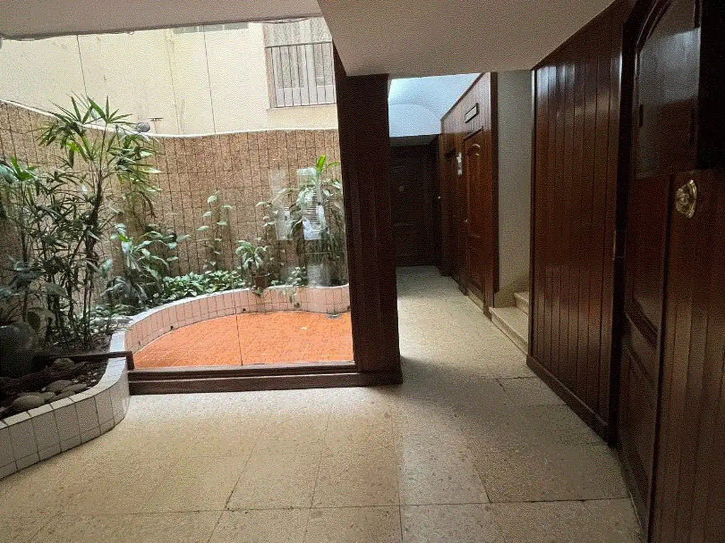 Foto de DEPTO. DE 2 AMBIENTES CONTRAFRENTE APTO PROFESIONAL, CON BAJAS, imagen 4
