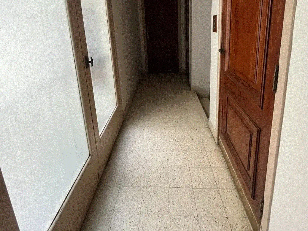Foto de DEPTO. DE 2 AMBIENTES CONTRAFRENTE APTO PROFESIONAL, CON BAJAS, imagen 5