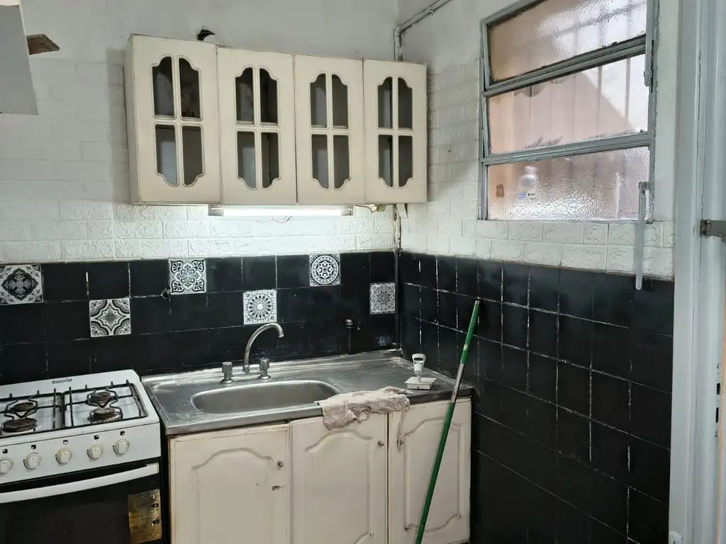 Foto de PH DE DOS AMBIENTES CON DOS PATIO Y TERRAZA, imagen 2