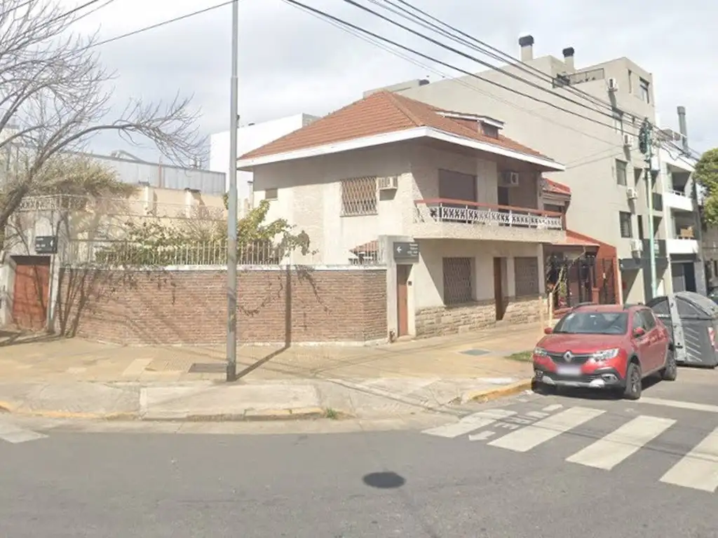 Foto de EXCELENTE CHALET EN ESQUINA 5 AMB POSIBILIDAD DE AMPLIACION, imagen 1