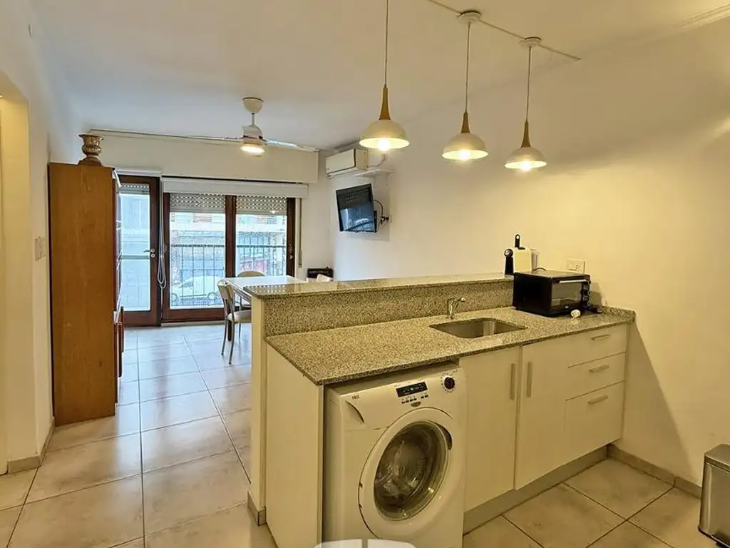 Foto de GRAN DEPARTAMENTO DE UN DORMITORIO AMUEBLADO ARROYITO, imagen 1