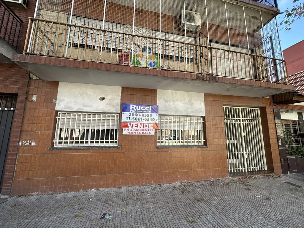 Foto de PH 3 AMB. PB AL FRENTE CON PATIO, imagen 1