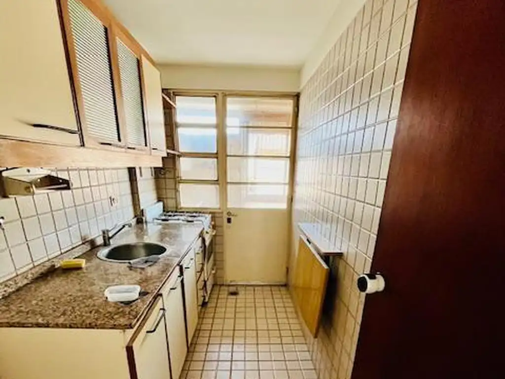 Foto de Bajo el precio! EXCELENTE 2 AMBIENTES EN ALQUILER EN CENTRO DE SAN, imagen 4