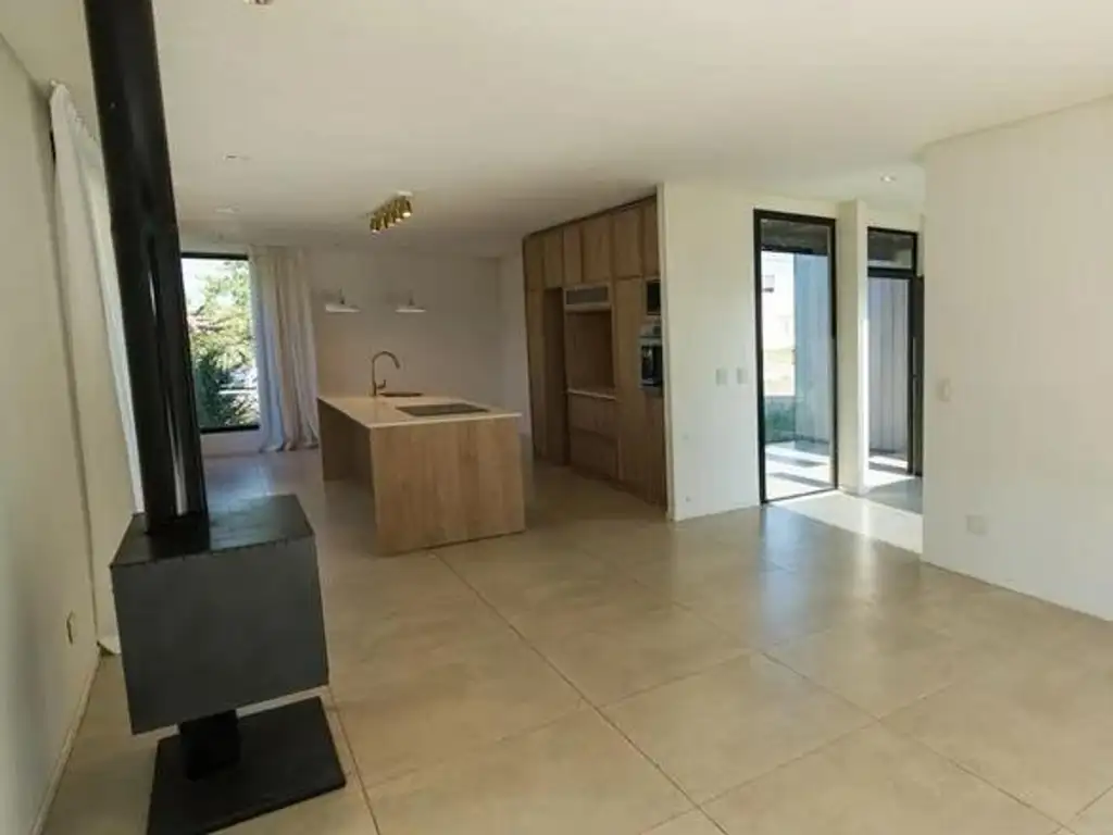 Foto de Alquiler de Casa en Fincas De San Vicente Sporting, imagen 1