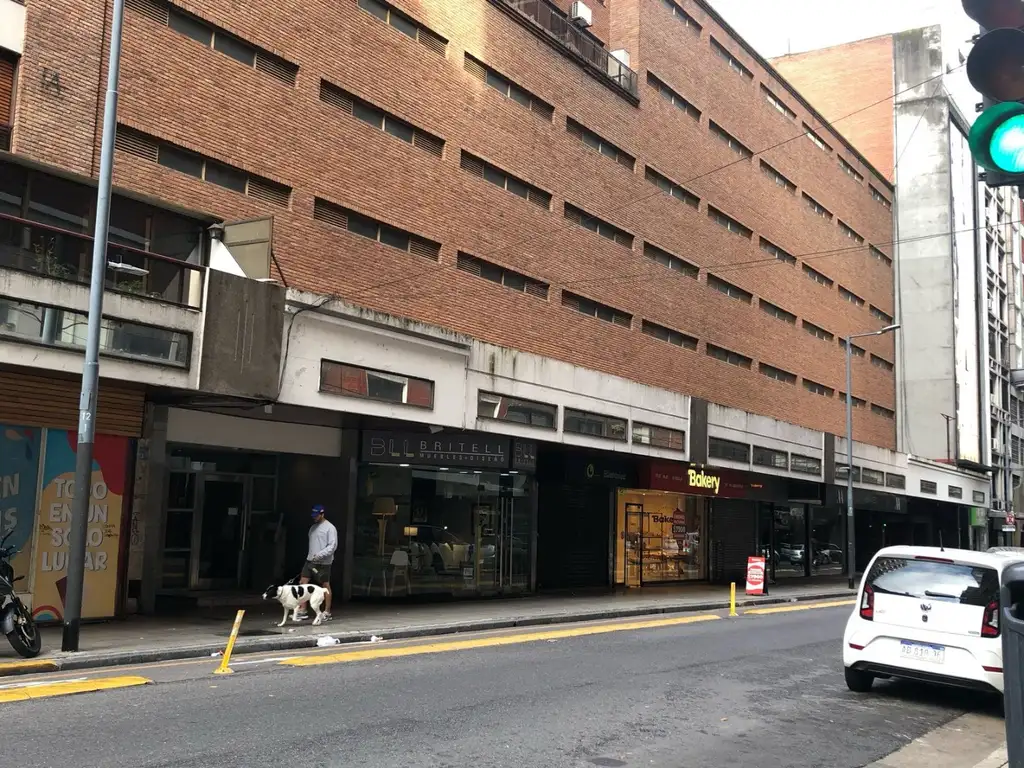Foto de COCHERA CÓMODA EN TRIBUNALES.¡IDEAL INVERSIÓN O USO PARTICULAR!, imagen 3
