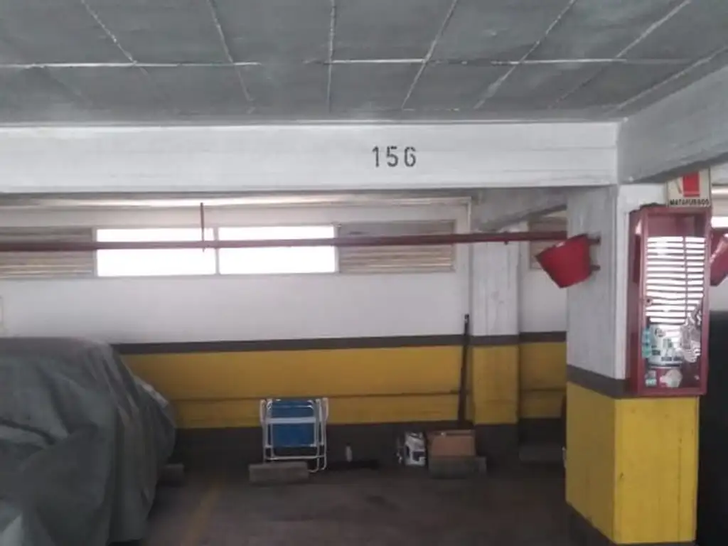 Foto de COCHERA CÓMODA EN TRIBUNALES.¡IDEAL INVERSIÓN O USO PARTICULAR!, imagen 2