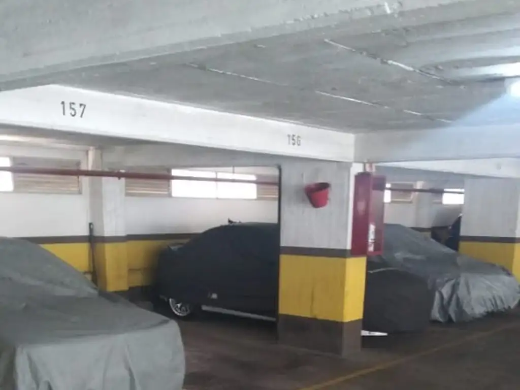 Foto de COCHERA CÓMODA EN TRIBUNALES.¡IDEAL INVERSIÓN O USO PARTICULAR!, imagen 4
