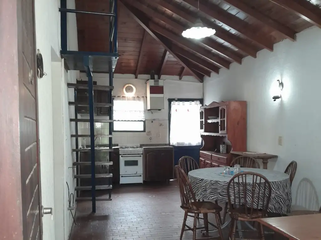 Foto de ALQUILO VIVIENDA GAS NAT.DUPLEX 3 DOR.2 BAÑ. ESP.AUTO Y PATIO PRIVADO, imagen 3