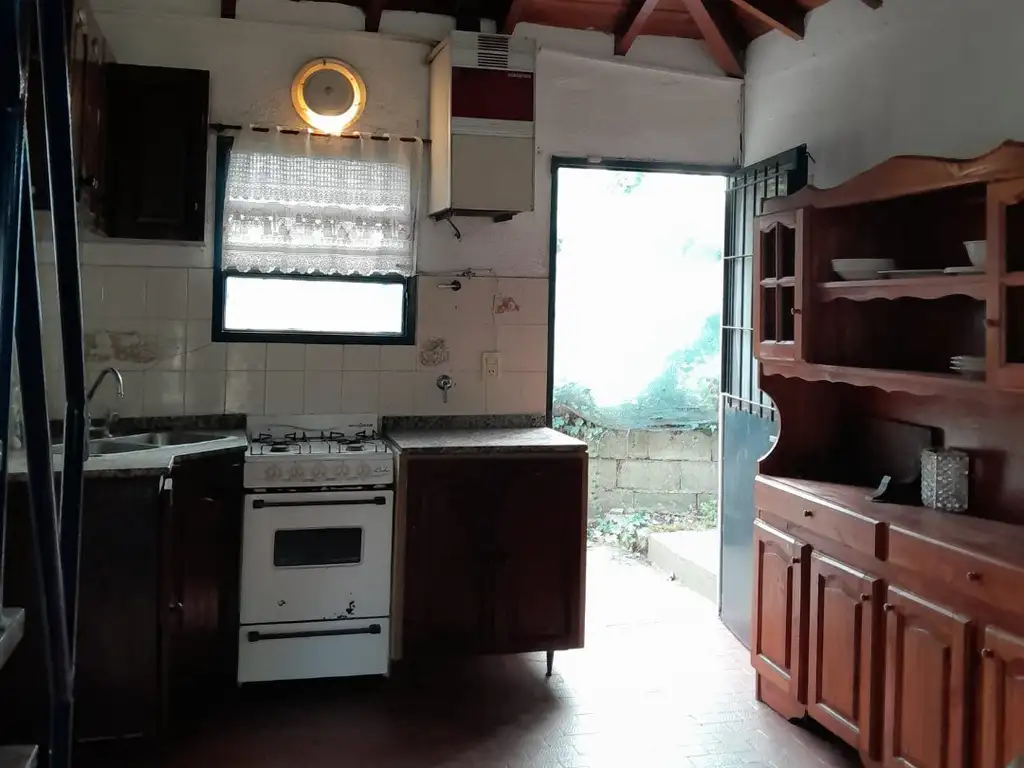 Foto de ALQUILO VIVIENDA GAS NAT.DUPLEX 3 DOR.2 BAÑ. ESP.AUTO Y PATIO PRIVADO, imagen 5