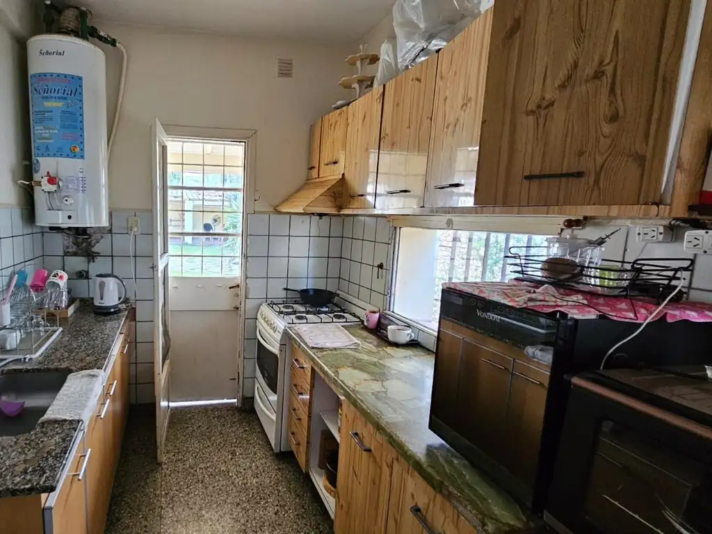 Foto de Casa de 4 ambientes - ALQUILER- San Antonio de Padua, imagen 2