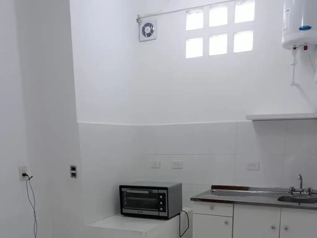 Foto de LOCAL DE 350 M2 Y 3 DEPARTAMENTOS TIPO PH , CON RENTA 10% ANUAL, imagen 1