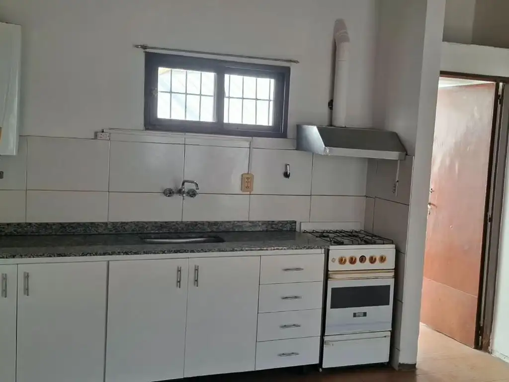 Foto de Departamento 2 dormitorios, con patio. SIN expensas, imagen 3