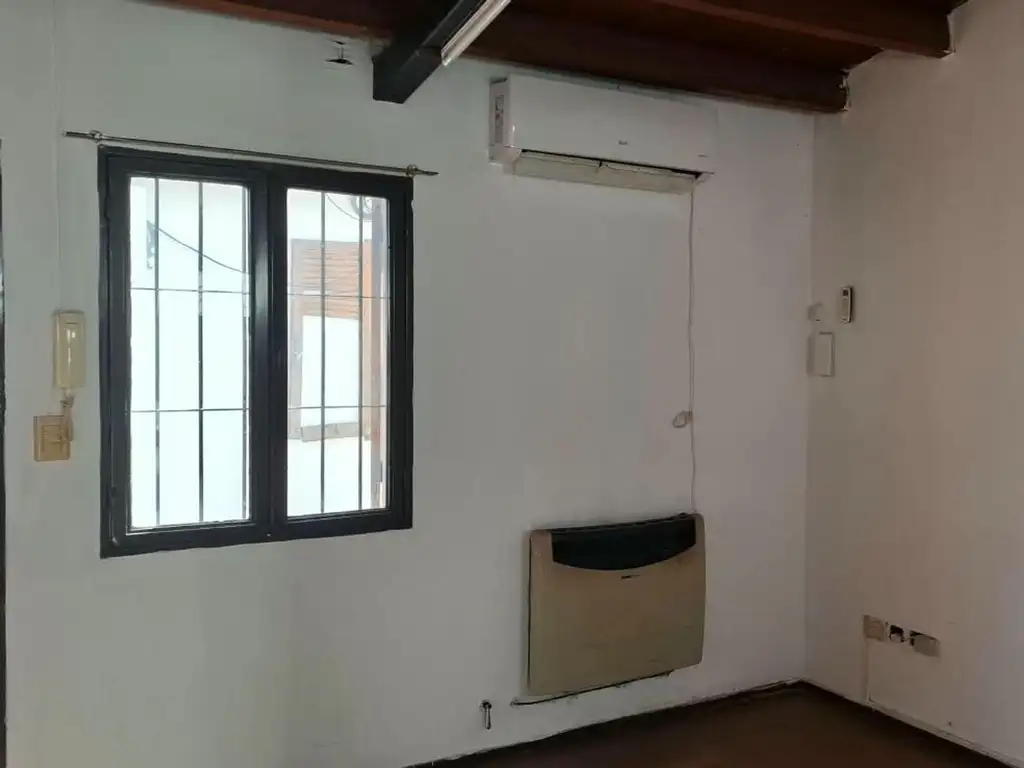 Foto de Departamento 2 dormitorios, con patio. SIN expensas, imagen 1
