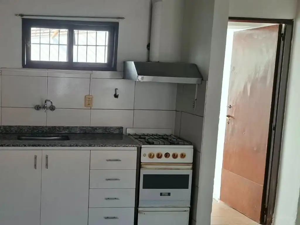 Foto de Departamento 2 dormitorios, con patio. SIN expensas, imagen 4
