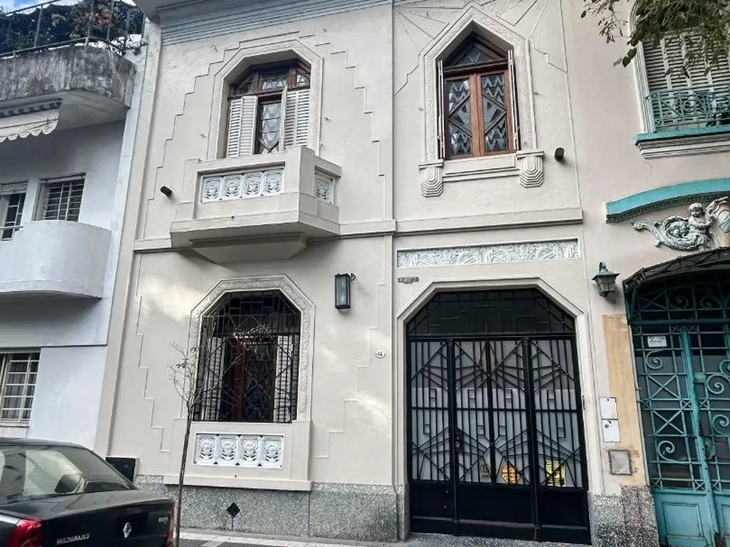 Foto de Hermosa casa de 8 amb en dos plantas con Patio y Terraza., imagen 1