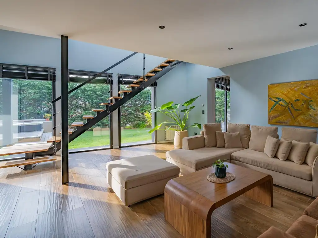 Foto de Casa 5 ambientes con parque La Aurelia, imagen 4