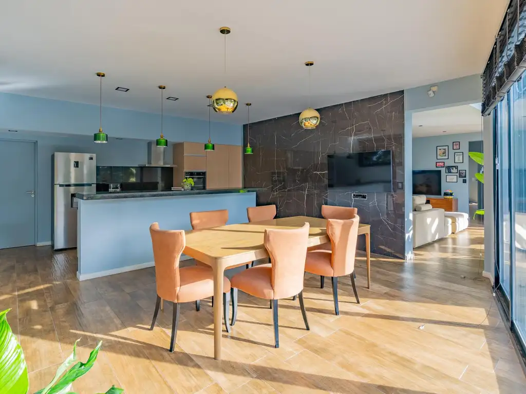 Foto de Casa 5 ambientes con parque La Aurelia, imagen 3