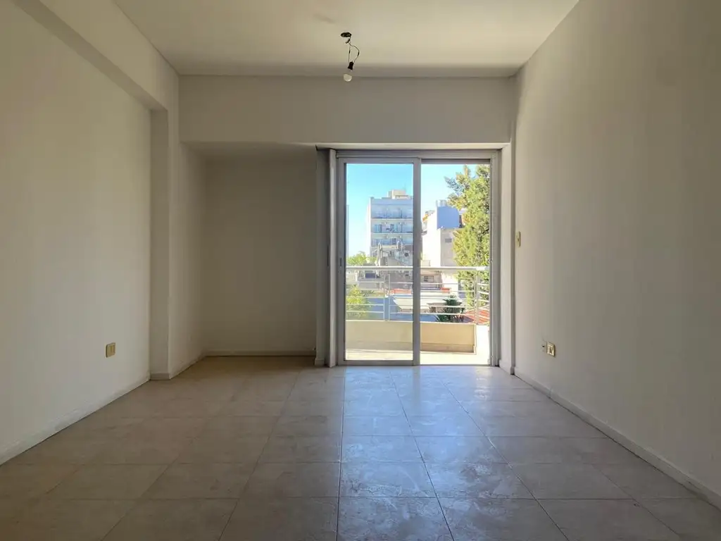 Foto de Departamento 2 Ambientes en Castelar Norte, imagen 3
