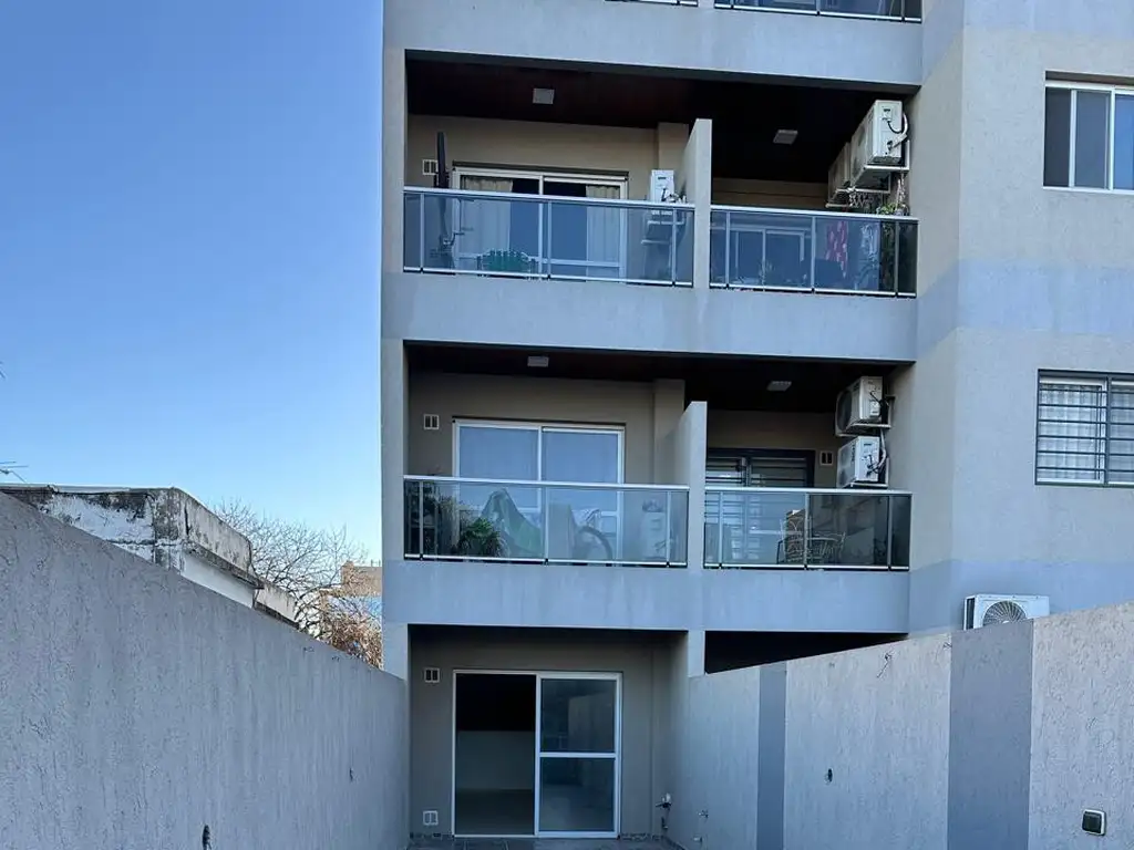 Foto de Departamento en alquiler en Liniers, imagen 2
