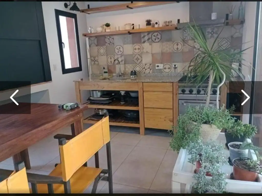 Foto de Terreno con construcción de Casa de diseño, imagen 5