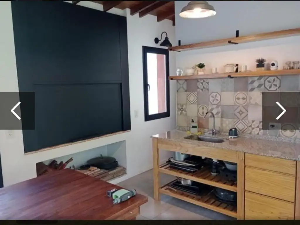 Foto de Terreno con construcción de Casa de diseño, imagen 2