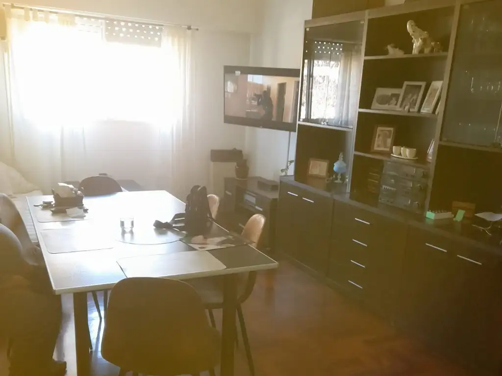 Foto de excelente PH en 1 piso 3 amb en excelente estado, con terraza de uso, imagen 4