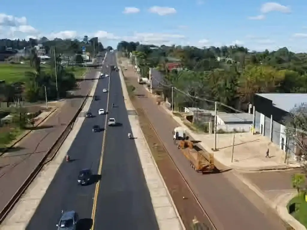 Foto de LOCAL - GALPON - 1000 M2 SOBRE RUTA 12, imagen 1
