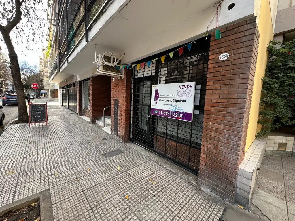 Foto de Muy buen local al frente sobre vía pública con vidriera; muy buena, imagen 5