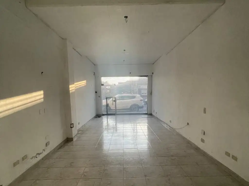 Foto de EXCELENTE LOCAL EN ALQUILER, imagen 4