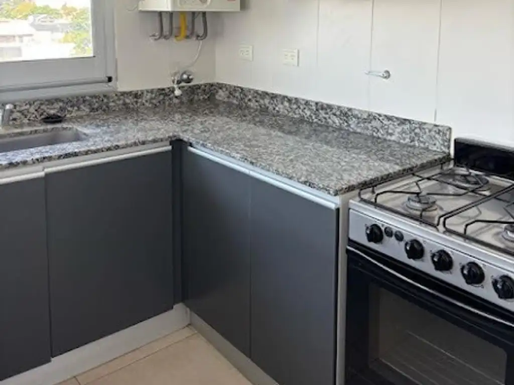 Foto de DEPARTAMENTO DOS DORMITORIOS CON COCHERA DOBLE, imagen 3