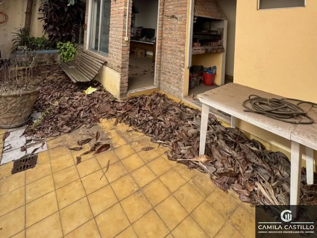 Foto de Casa en venta de 3 dormitorios en Mataderos, imagen 1