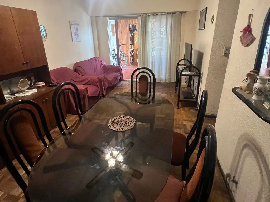 Foto de DEPARTAMENTO 4 AMBIENTES CON FONDO LIBRE Y PARRILLA, planta baja, imagen 1