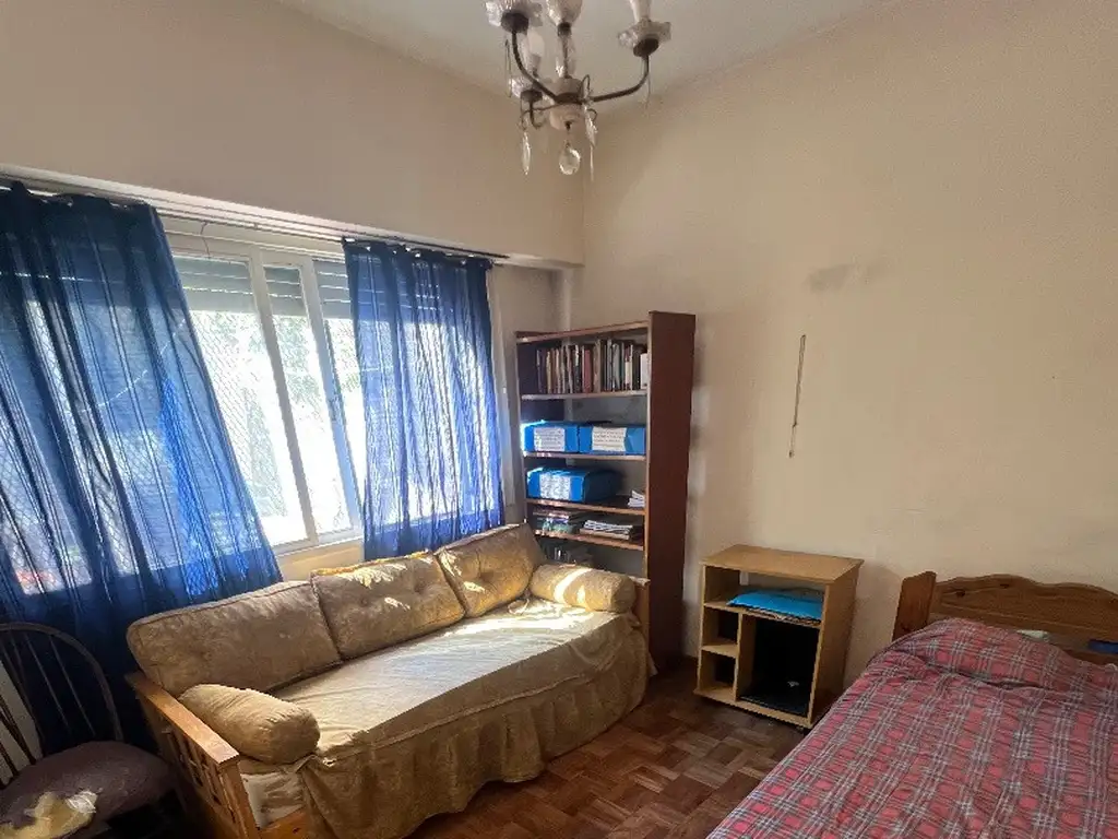 Foto de DEPARTAMENTO 4 AMBIENTES CON FONDO LIBRE Y PARRILLA, planta baja, imagen 2