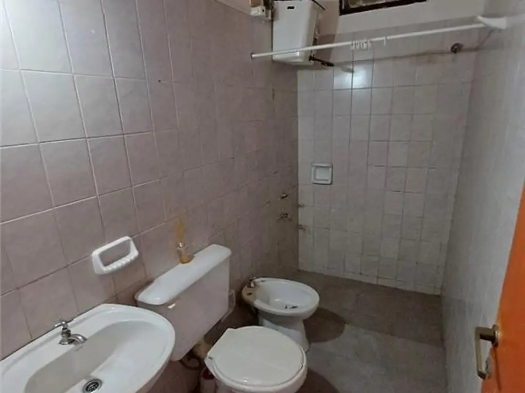 Foto de DEPARTAMENTO 2 AMBIENTES - SAN MARTÍN ESTE-OESTE, PRESIDENTE ROQUE, imagen 2
