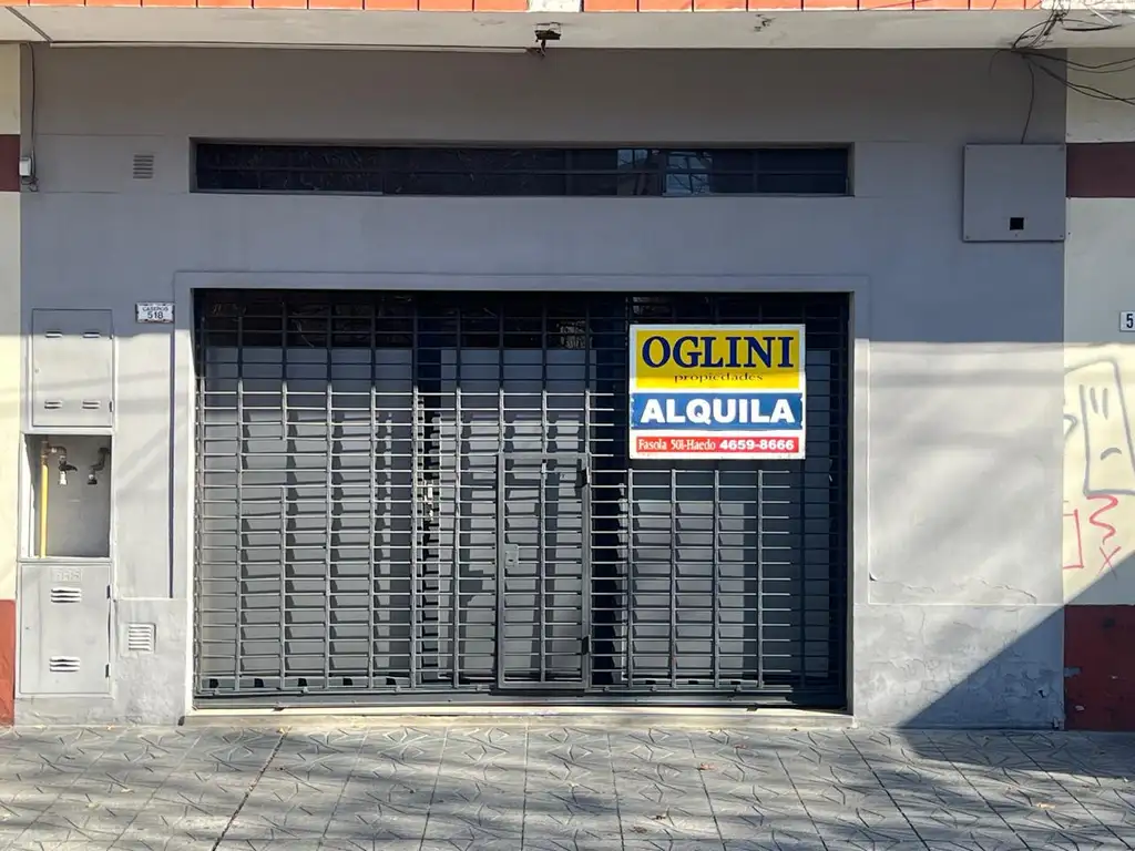 Foto de LINDO LOCAL DE FRENTE ANCHO SOBRE CALLE CASEROS AL 500, imagen 4