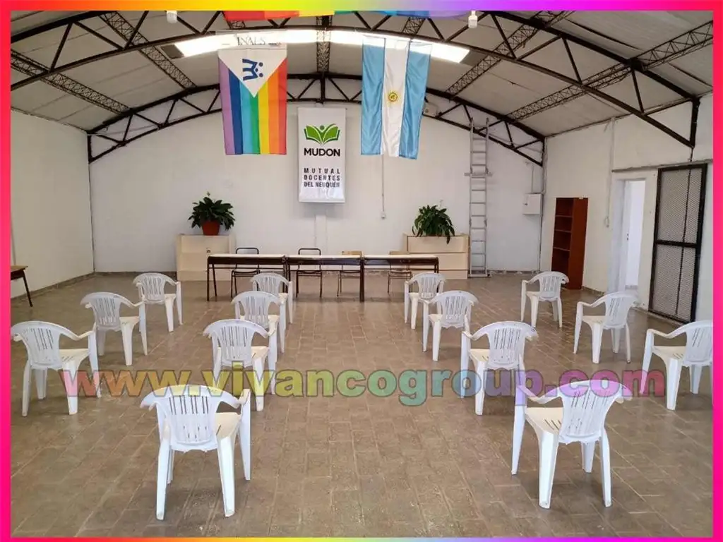 Foto de Galpón / Salón en Plottier - Sector oeste, imagen 1