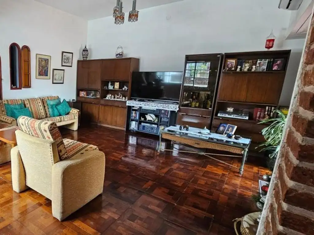 Foto de Casa en venta en Monte Castro, imagen 1