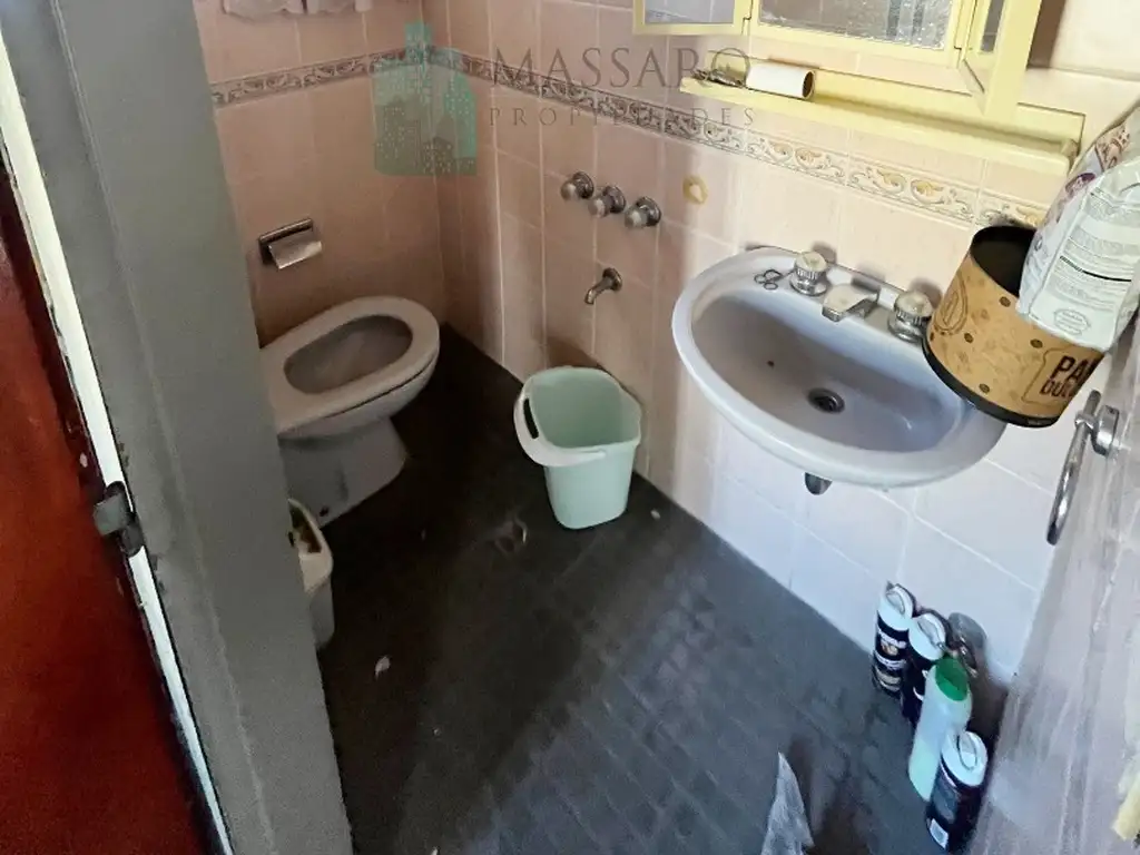 Foto de Departamento tipo casa en esquina en tres plantas, con garage y, imagen 2