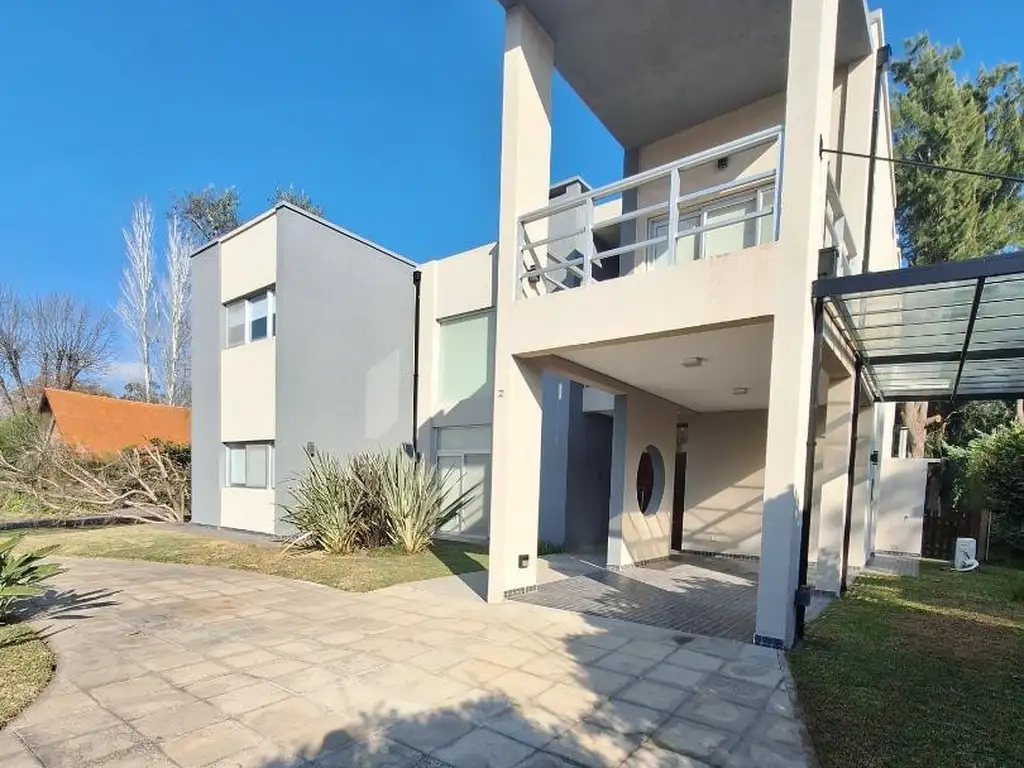 Foto de Casa. Alquiler Club de Campo Abril, imagen 1