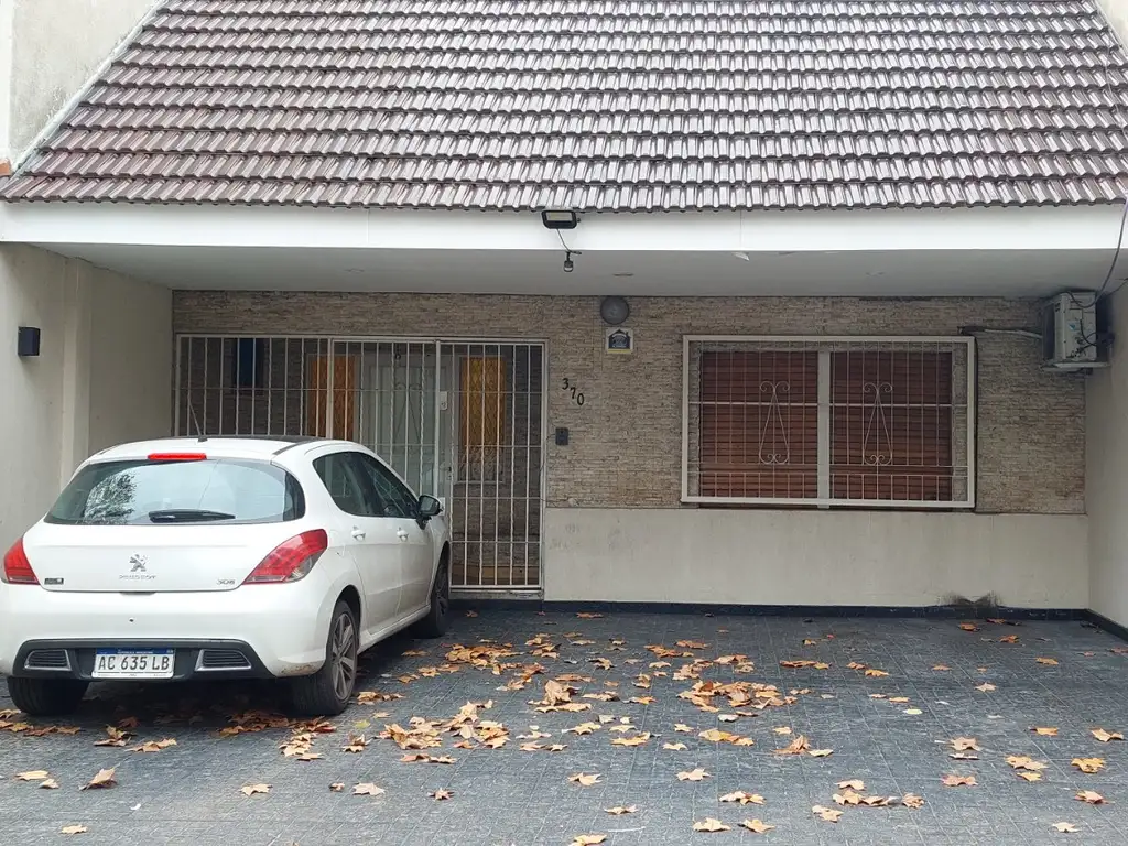 Foto de Casa 4amb pileta quincho terreno 8.66x50, imagen 4