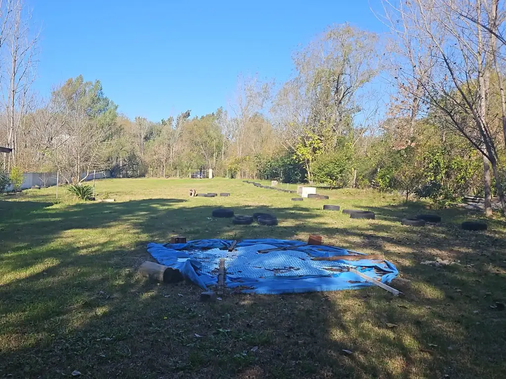Foto de Alquiler comercial terreno con depto monoambiente Villa La Ñata -, imagen 1