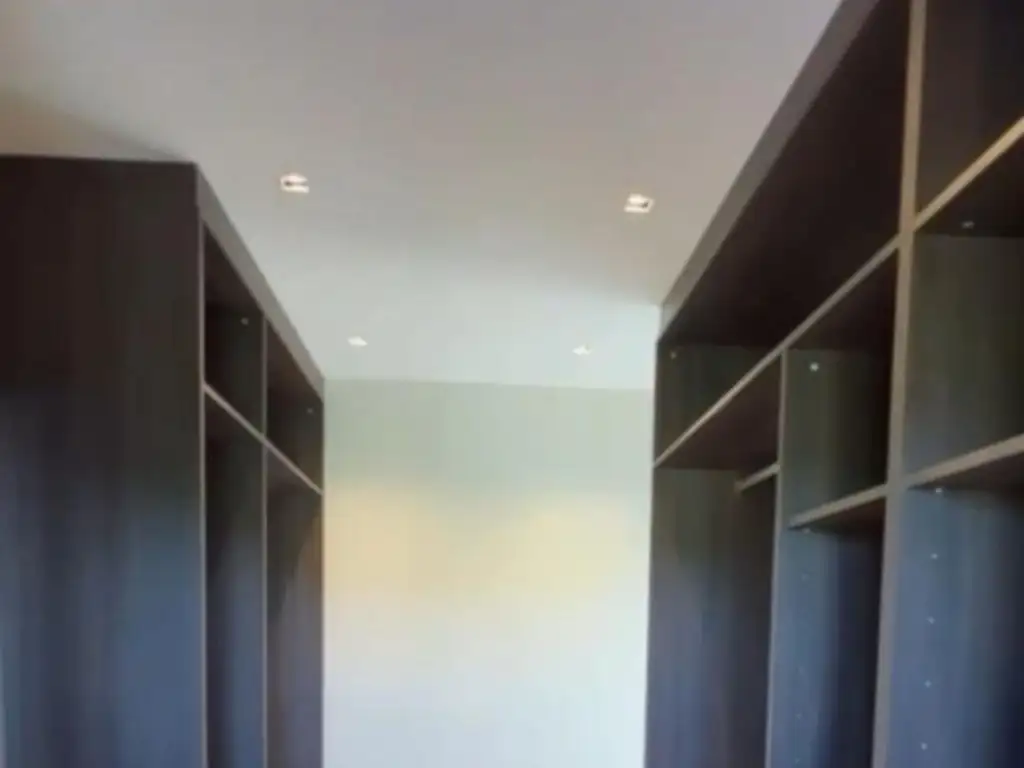 Foto de ALQUILER DE CASA EN 6 AMBIENTES, CON GALLERIA Y PARRILLA, imagen 4