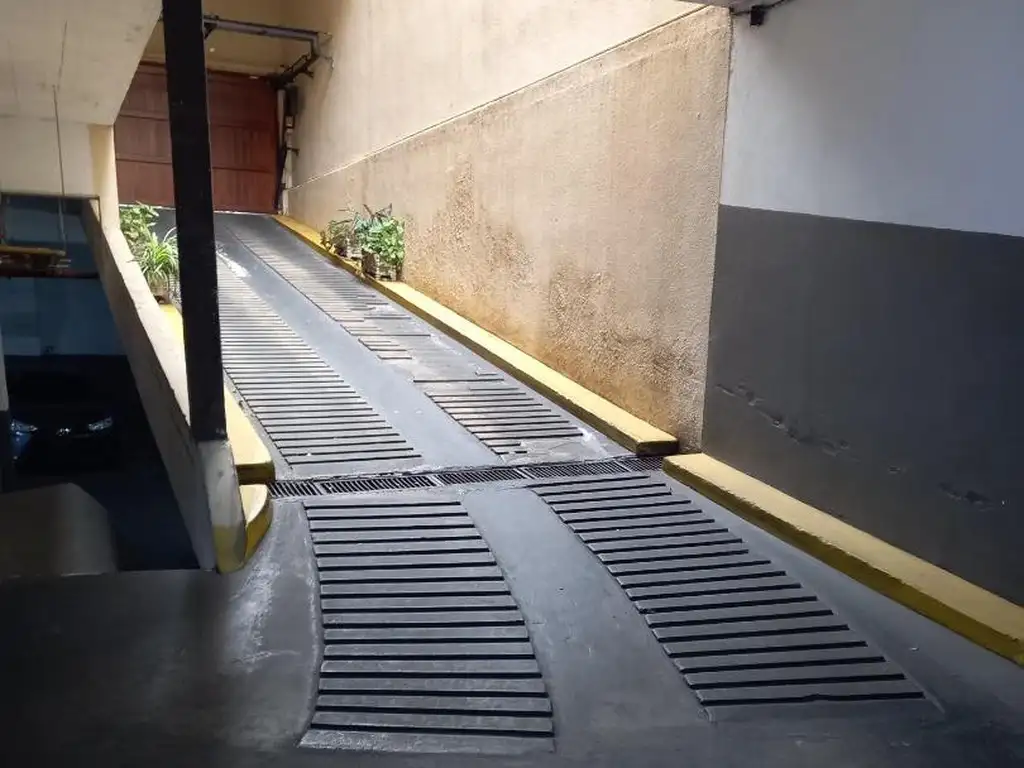 Foto de COCHERA FIJA CUBIERTA -muy comoda, imagen 5