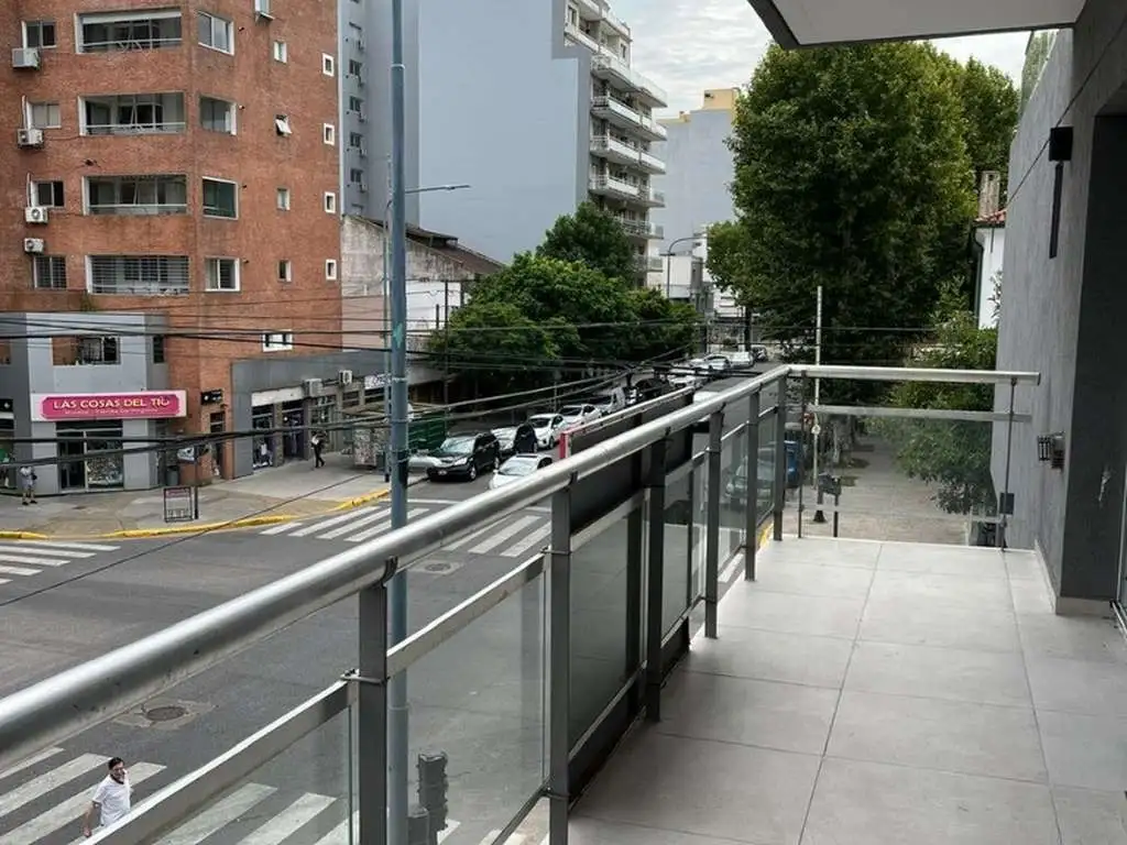 Foto de DEPARTAMENTO 4 AMBIENTES EN EXCELENTE ESQUINA DE VERSALLES, imagen 5